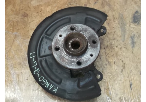 Поворотний кулак лівий (цапфа), ступиця, під ABS, 23 шлиця Renault Kangoo, 4х4